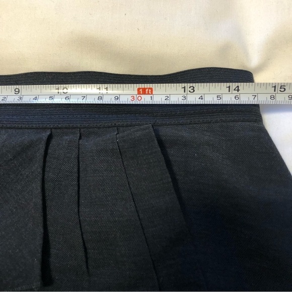 Banana Republic Size 2 Straight Black Skirt with Front Tiers - Picture 7 of 9